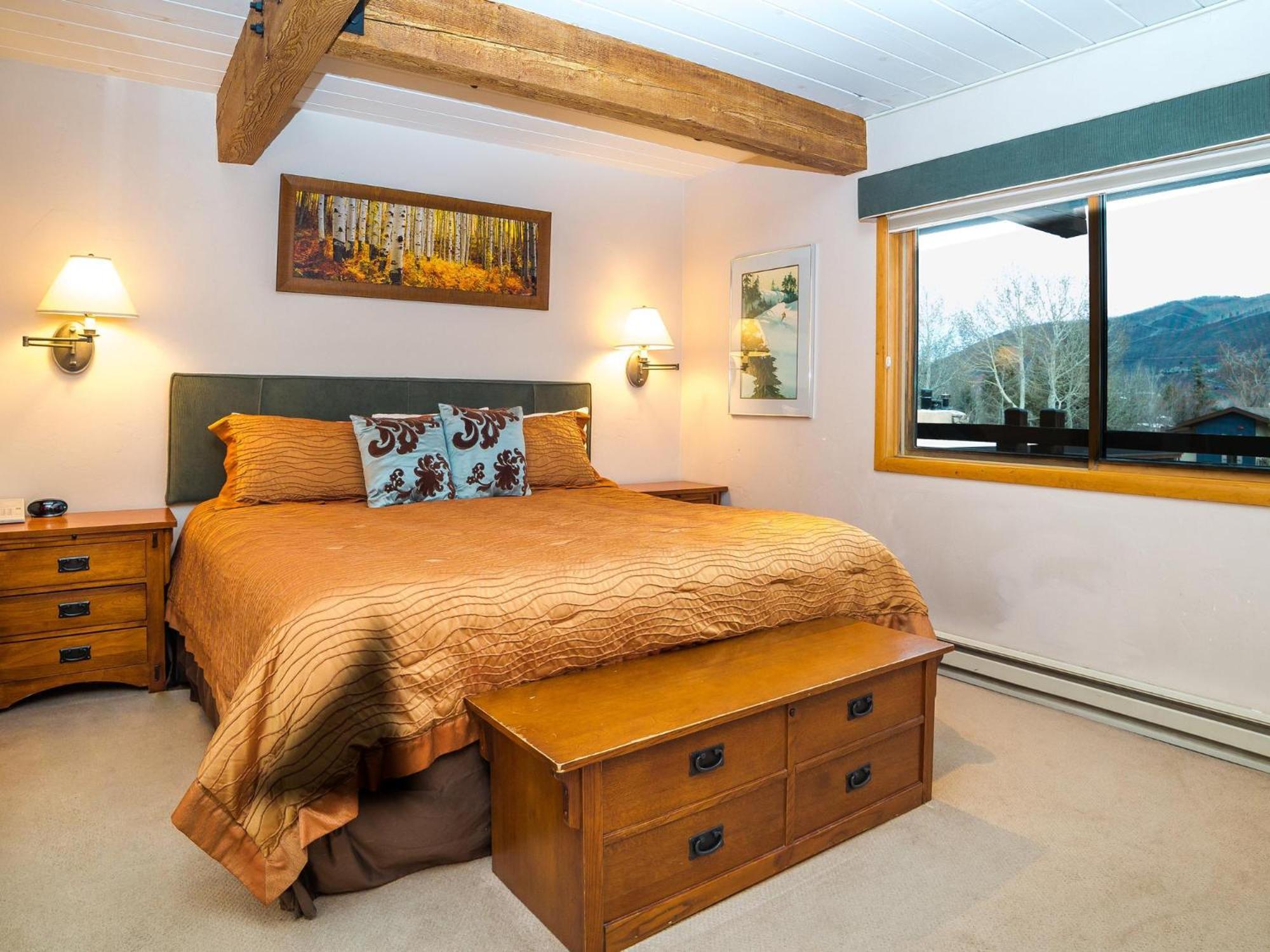 Lift One Condominiums - One, Two, Three Bedroom Units Adjacent To Downtown Aspen Room photo