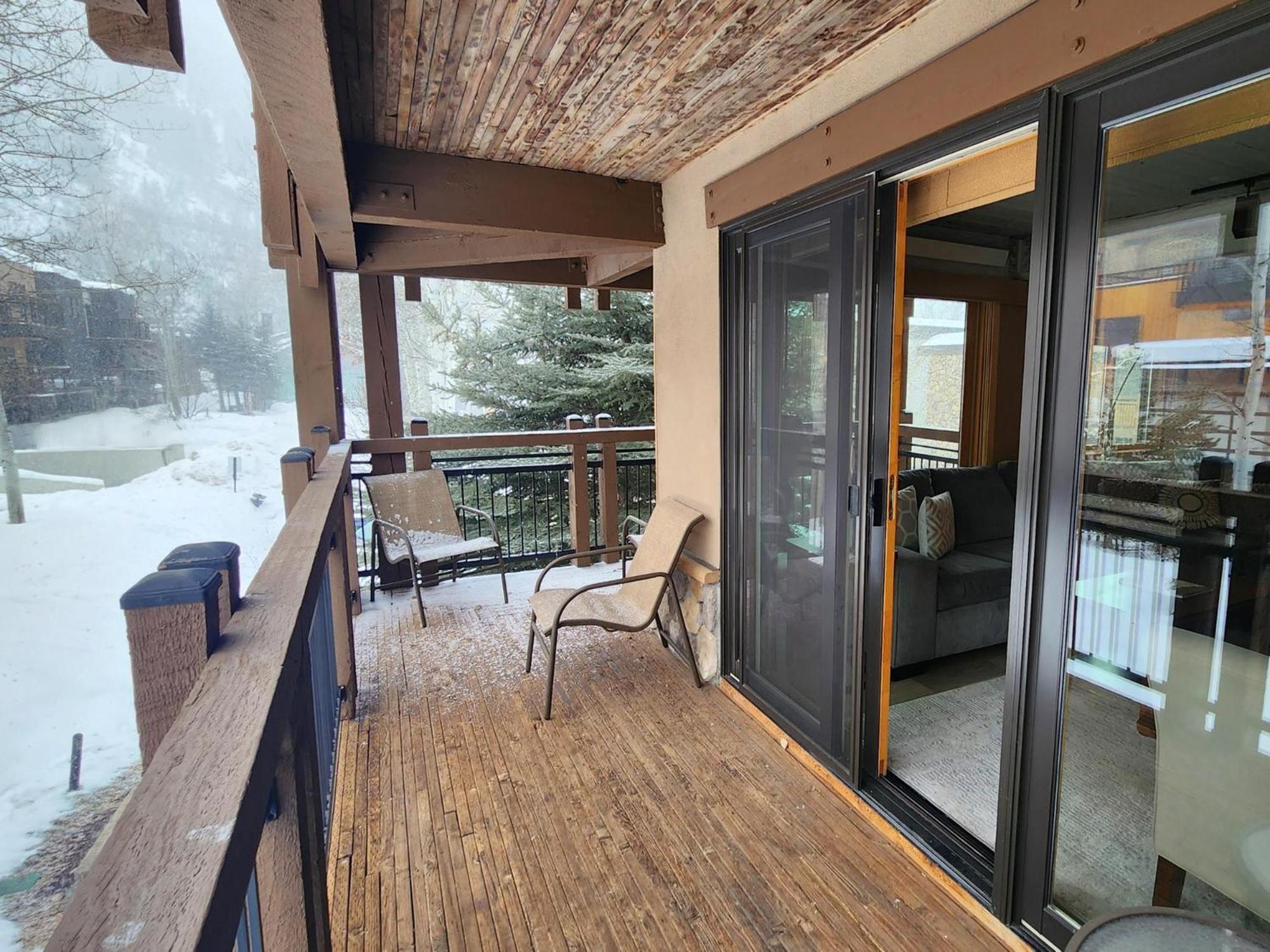Lift One Condominiums - One, Two, Three Bedroom Units Adjacent To Downtown Aspen Room photo