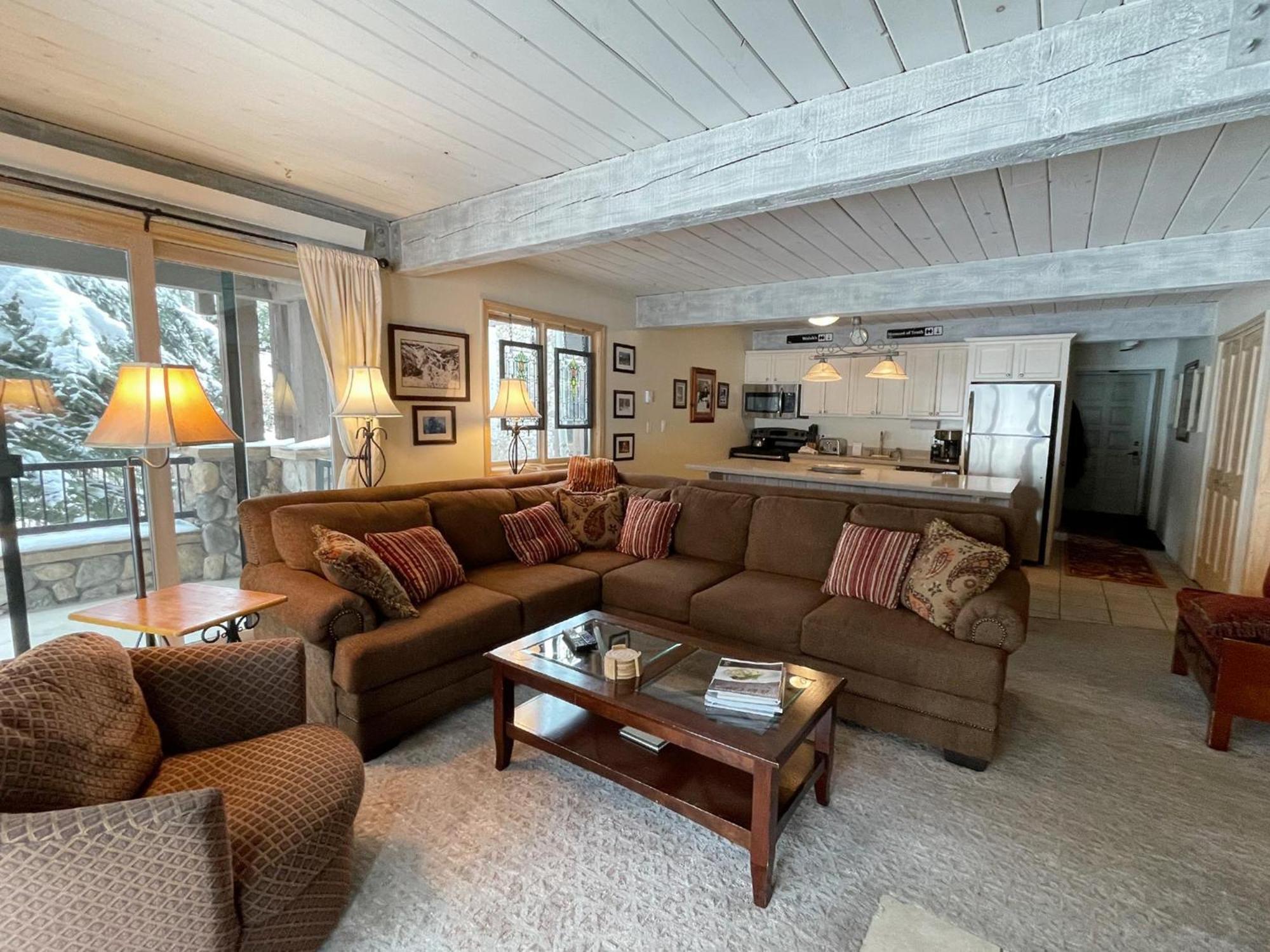 Lift One Condominiums - One, Two, Three Bedroom Units Adjacent To Downtown Aspen Room photo