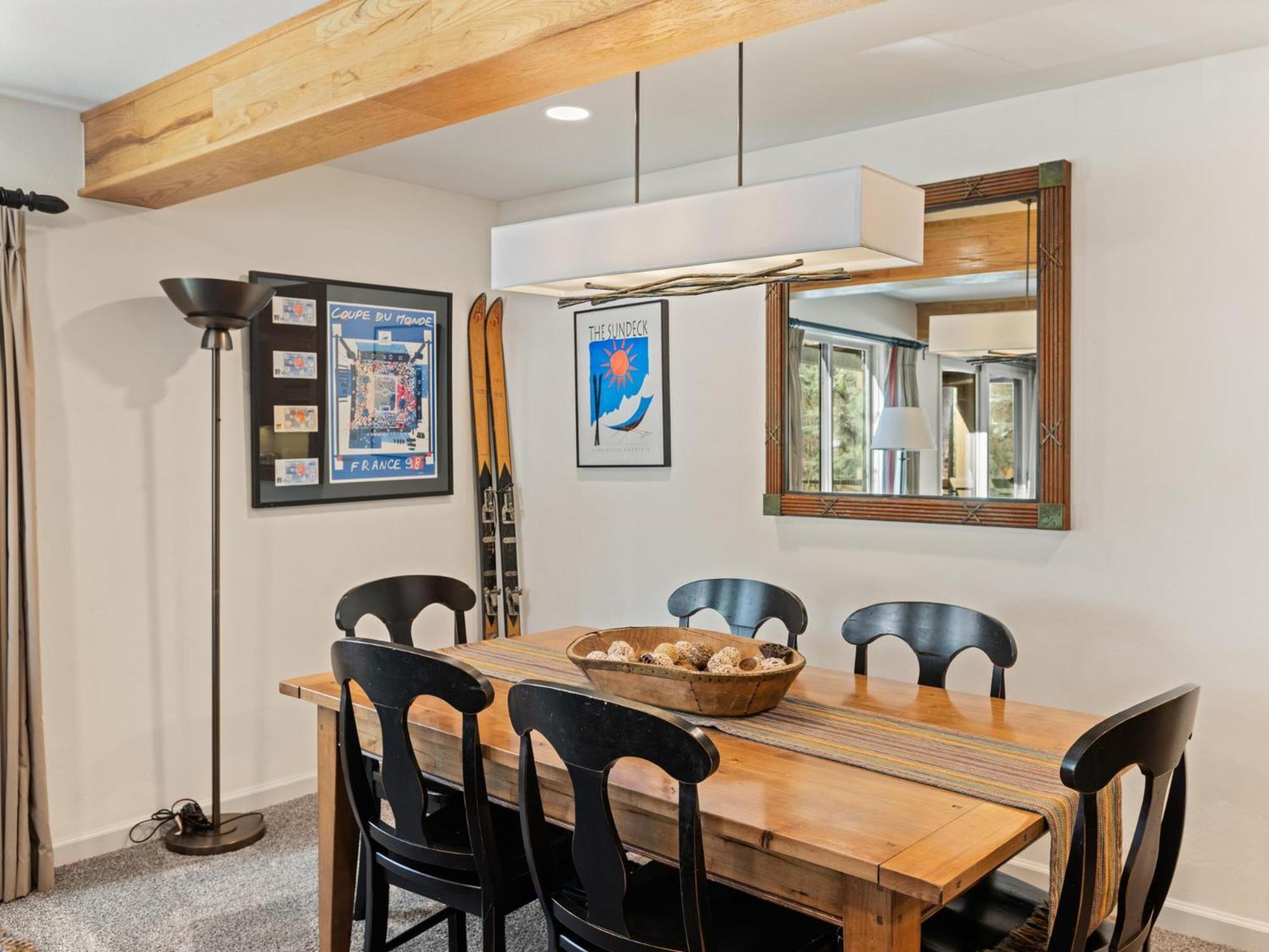 Lift One Condominiums - One, Two, Three Bedroom Units Adjacent To Downtown Aspen Room photo